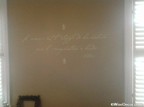 L' amour est t'etoffe Wall Decal